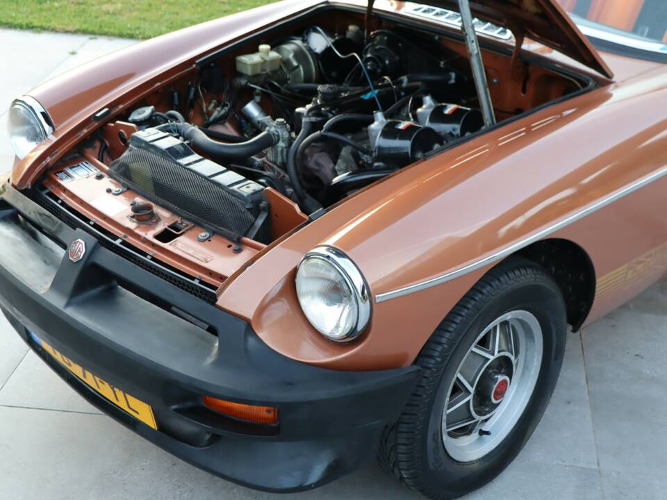 Image 25/50 of MG MGB Limited Edition (1981)
