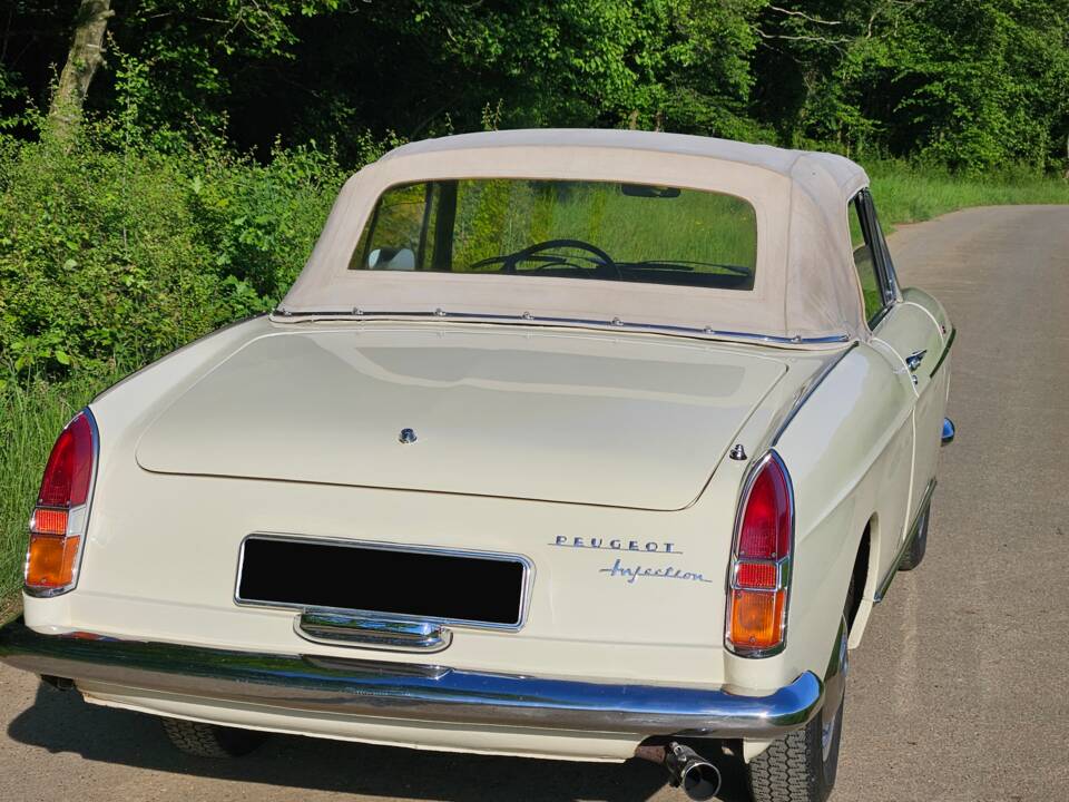 Afbeelding 2/5 van Peugeot 404 Convertible (1962)