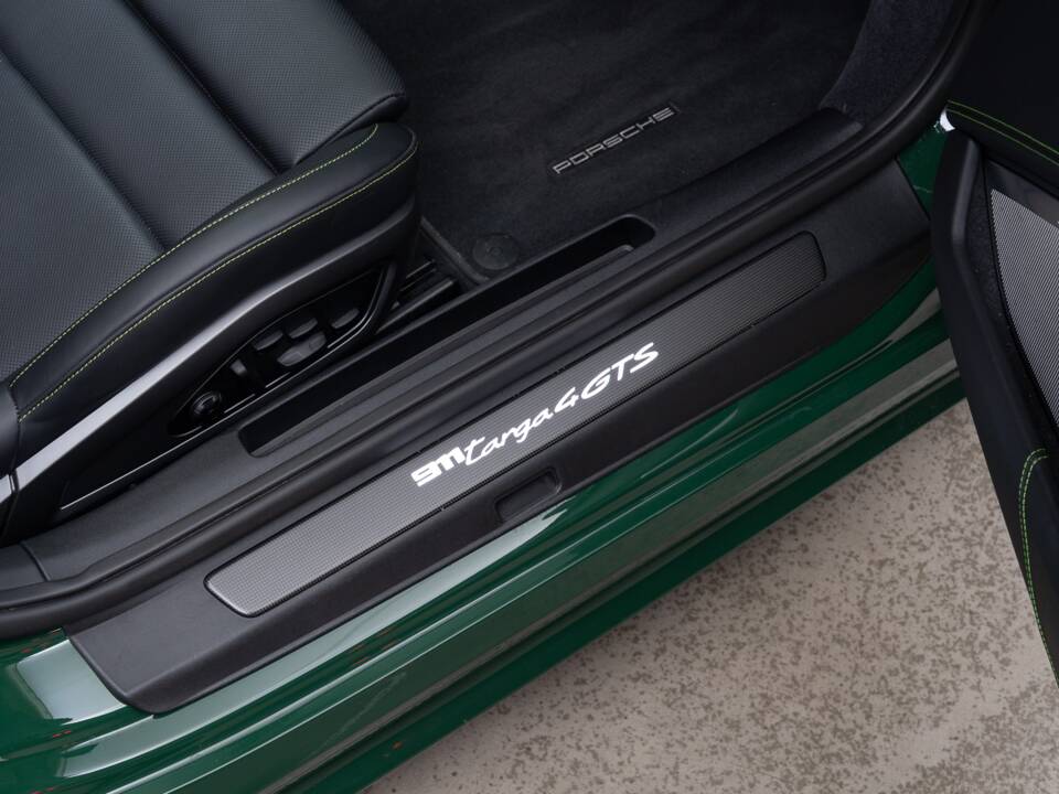 Afbeelding 33/41 van Porsche 911 Targa 4 GTS (2024)