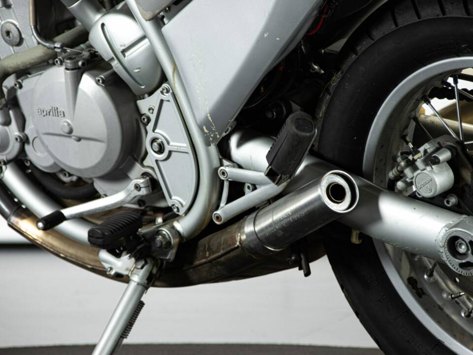 Bild 16/50 von Aprilia Moto 6.5 (2000)