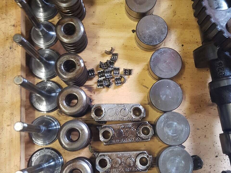 Image 30/32 of Audi 80 1.6 (1986)