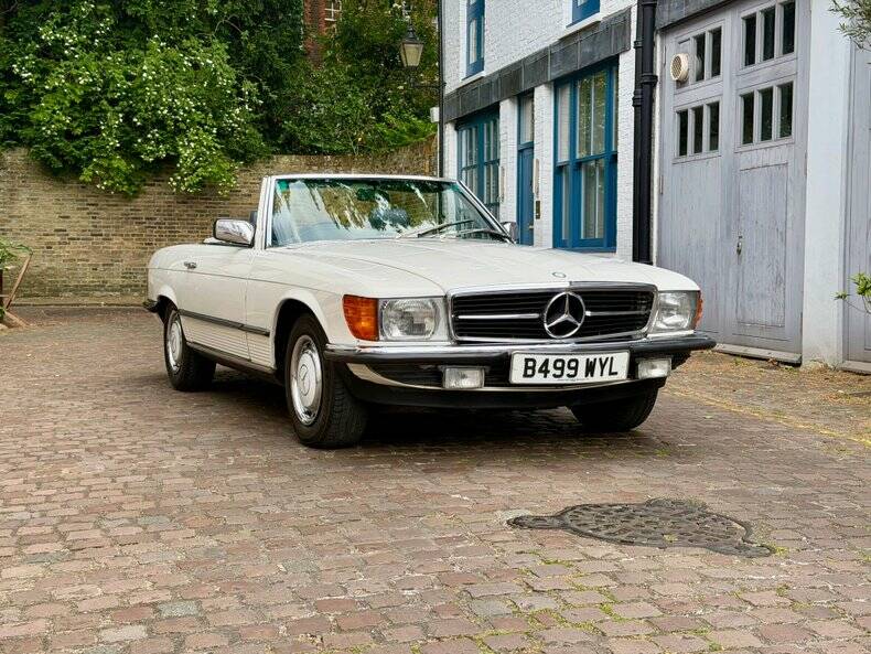 Image 45/50 of Mercedes-Benz 280 SL (1984)