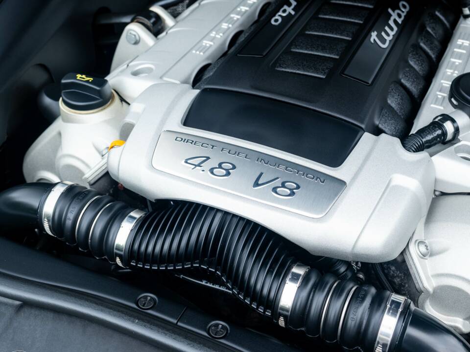 Image 23/25 of Porsche Cayenne Turbo (2008)
