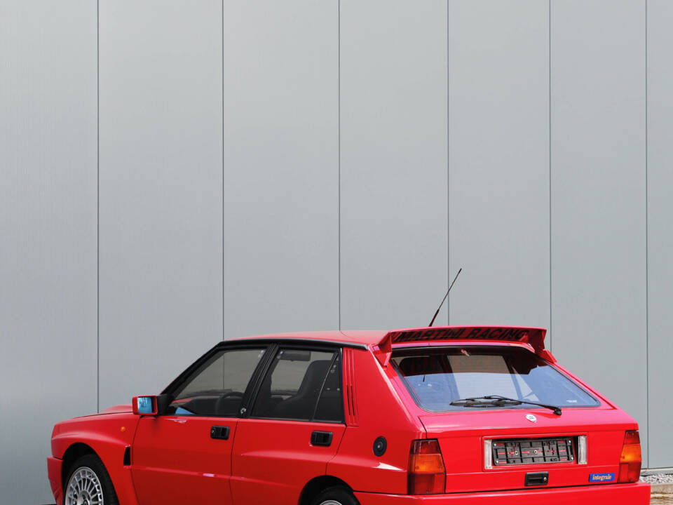 Afbeelding 36/58 van Lancia Delta HF Integrale Evoluzione I (1991)
