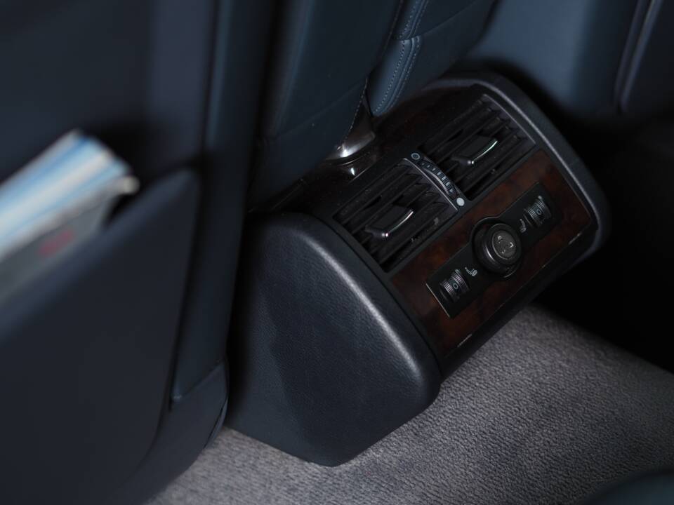 Bild 54/55 von Audi A8 3.7 quattro (2000)