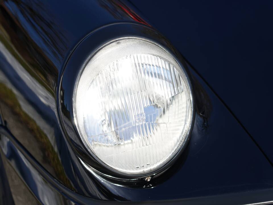 Image 6/15 de Porsche 911 Speedster (1993)