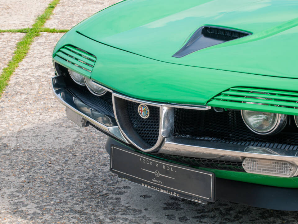 Imagen 11/27 de Alfa Romeo Montreal (1972)