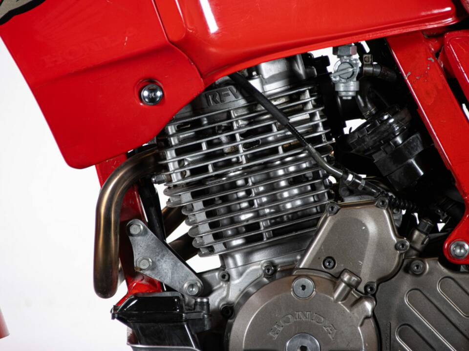 Bild 17/50 von Honda NX 650 Dominator (1990)