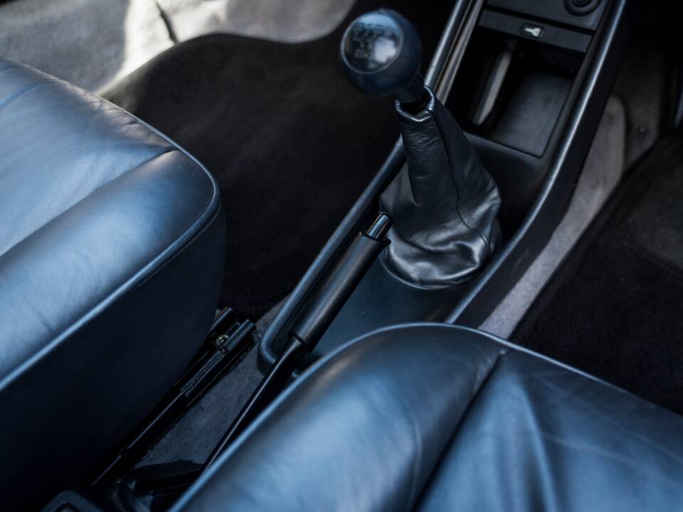 Bild 21/58 von Porsche 911 Carrera 3.2 (WTL) (1988)