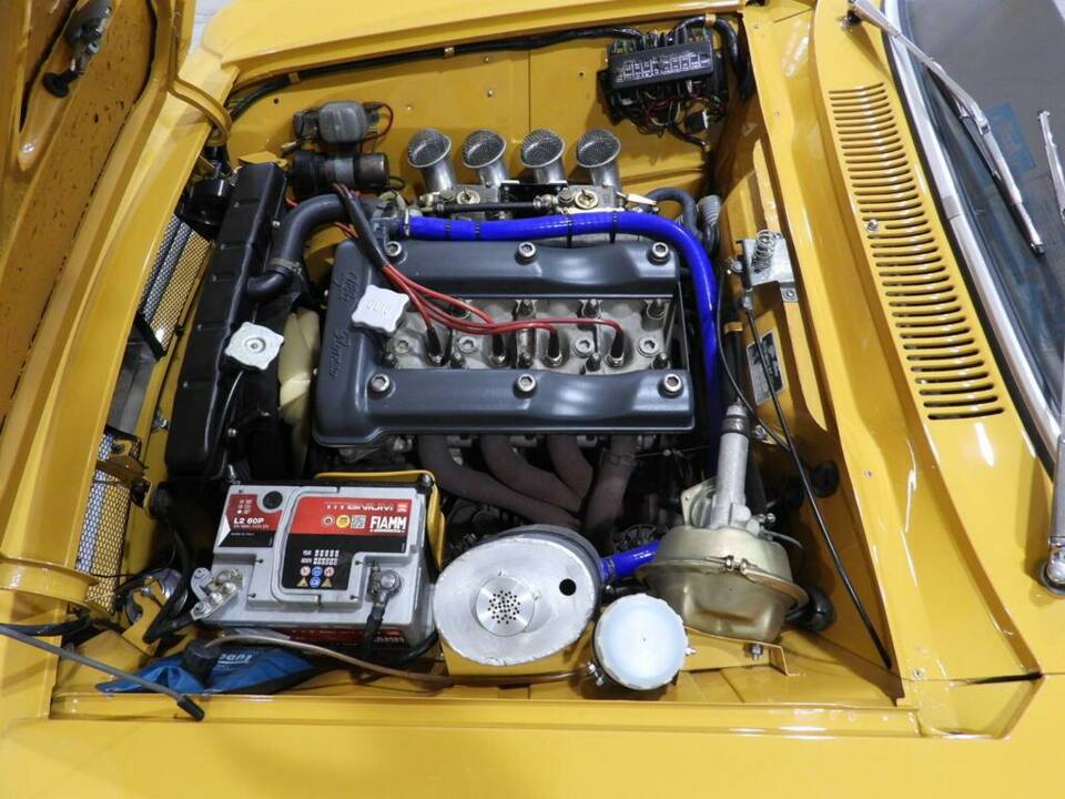 Image 8/14 of Alfa Romeo Giulia 1600 Sprint GT Veloce (1967)
