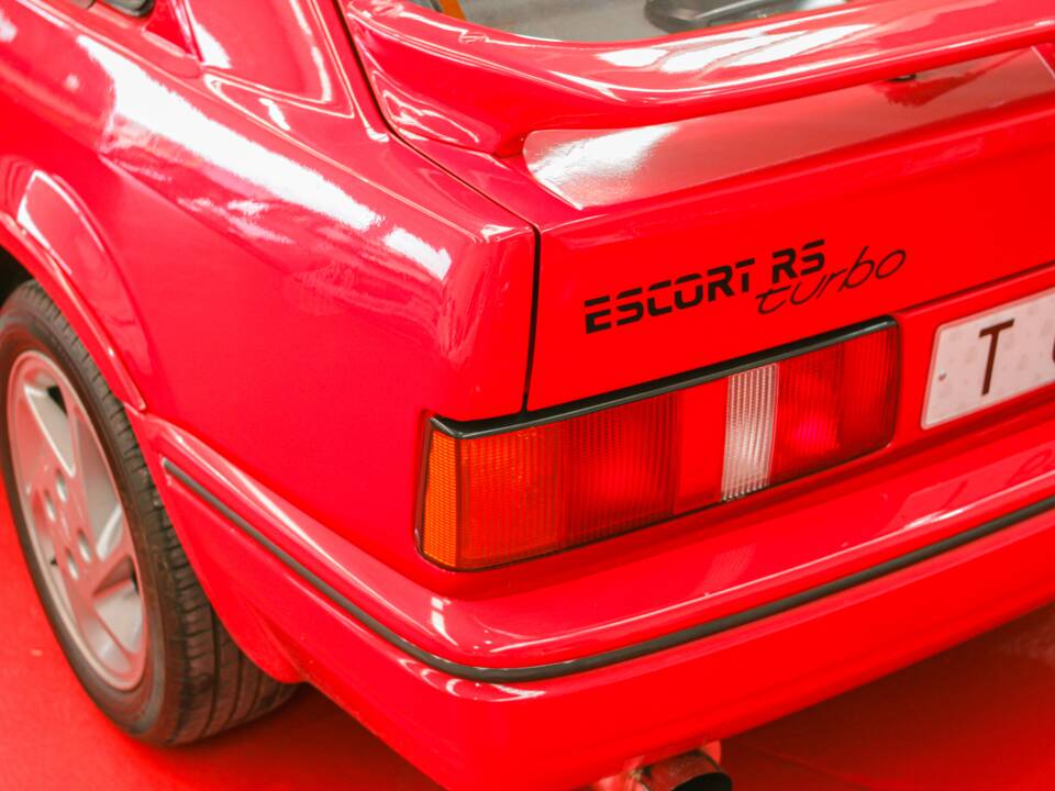 Bild 8/23 von Ford Escort turbo RS (1986)