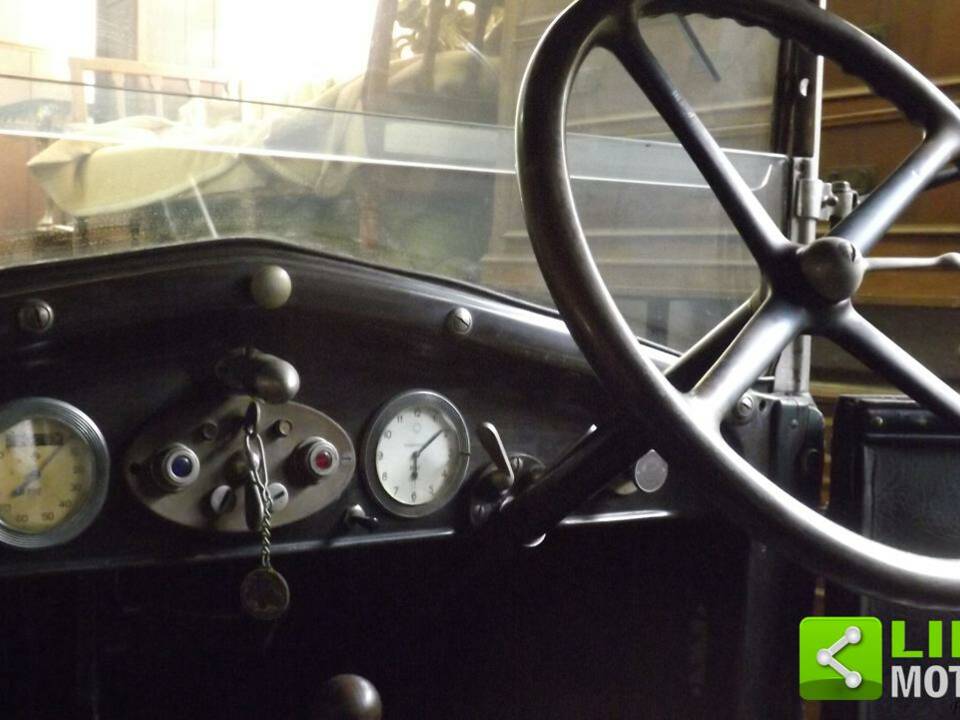 Image 33/50 of FIAT 509 A (1924)