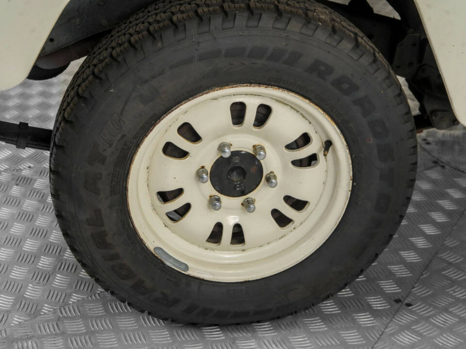 Image 36/50 of Toyota Land Cruiser BJ 43 (1977)