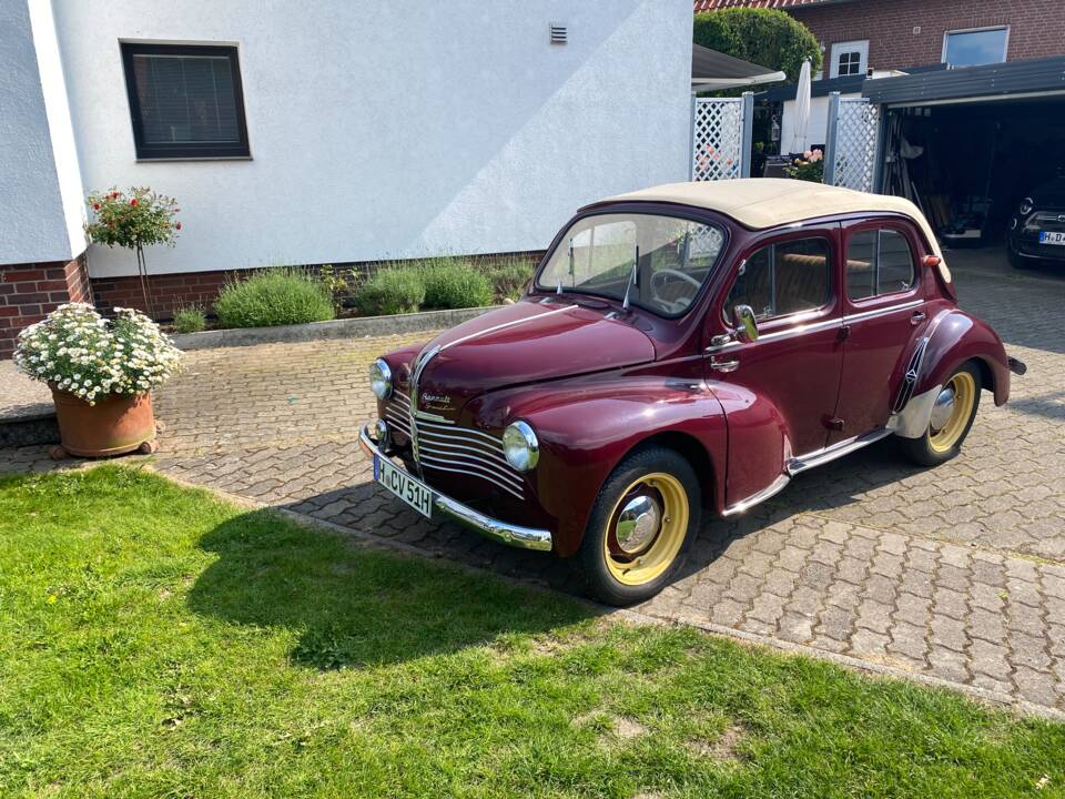 Afbeelding 17/18 van Renault 4 CV Décapotable (1951)