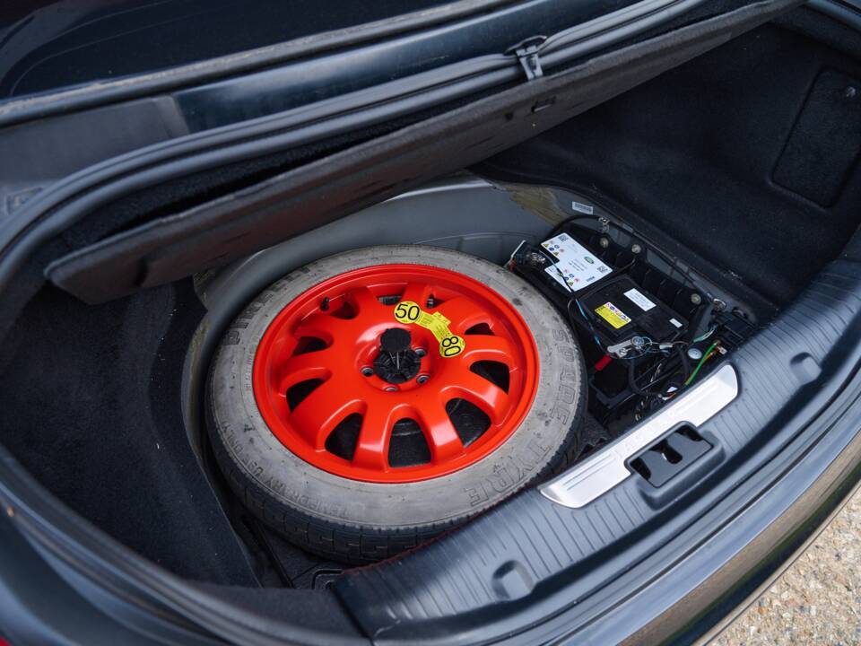 Bild 47/50 von Jaguar XJ 5.0 (2011)