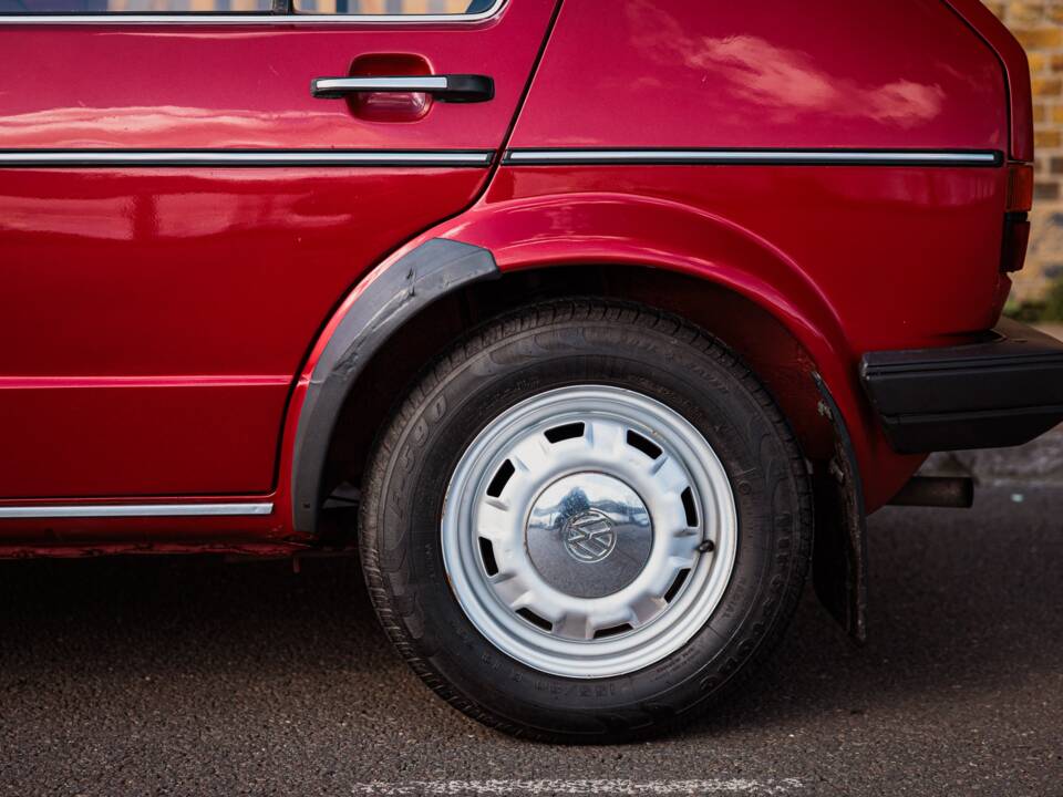 Immagine 36/50 di Volkswagen Golf I GL (1982)