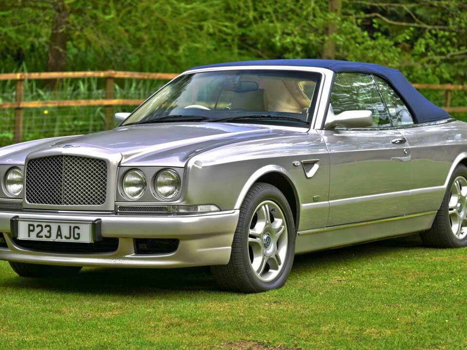 Bild 24/50 von Bentley Azure (2003)