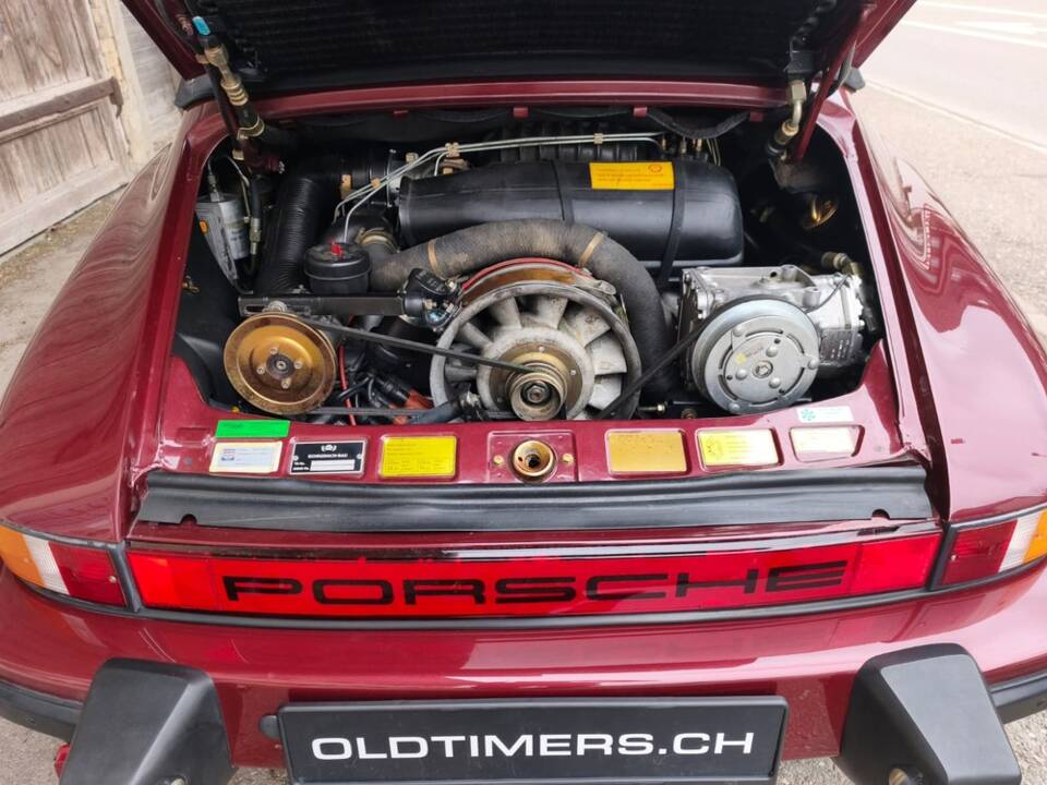 Image 17/25 of Porsche 911 SC 3.0 (1983)