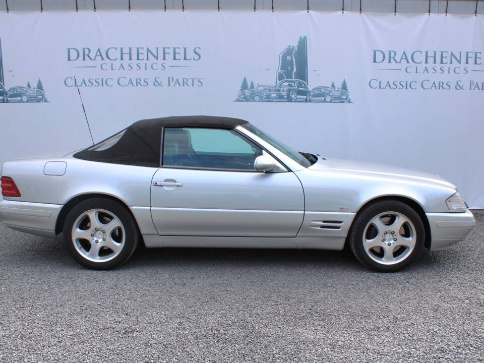 Image 6/50 of Mercedes-Benz SL 320 (2001)