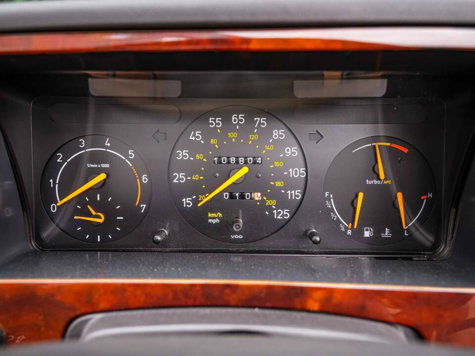 Image 60/89 of Saab 900 Turbo S 16V (1993)