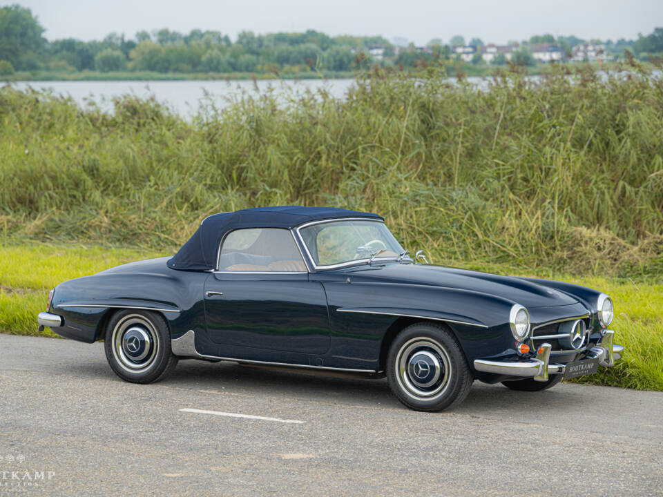 Image 13/25 of Mercedes-Benz 190 SL (1959)