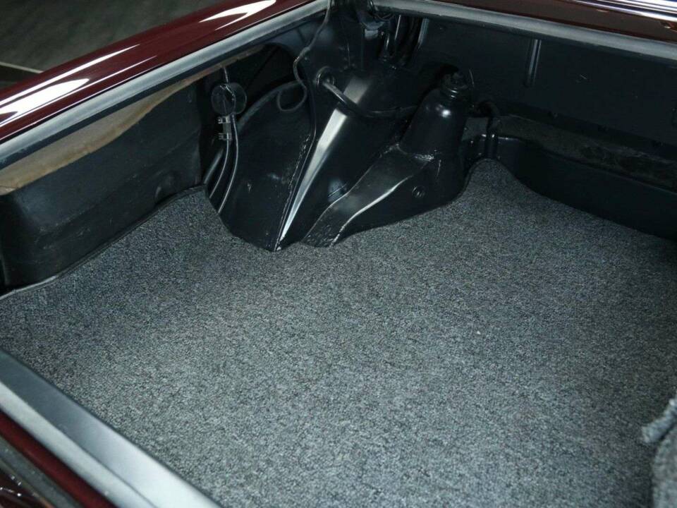 Bild 26/50 von Mercedes-Benz 280 SL (1971)