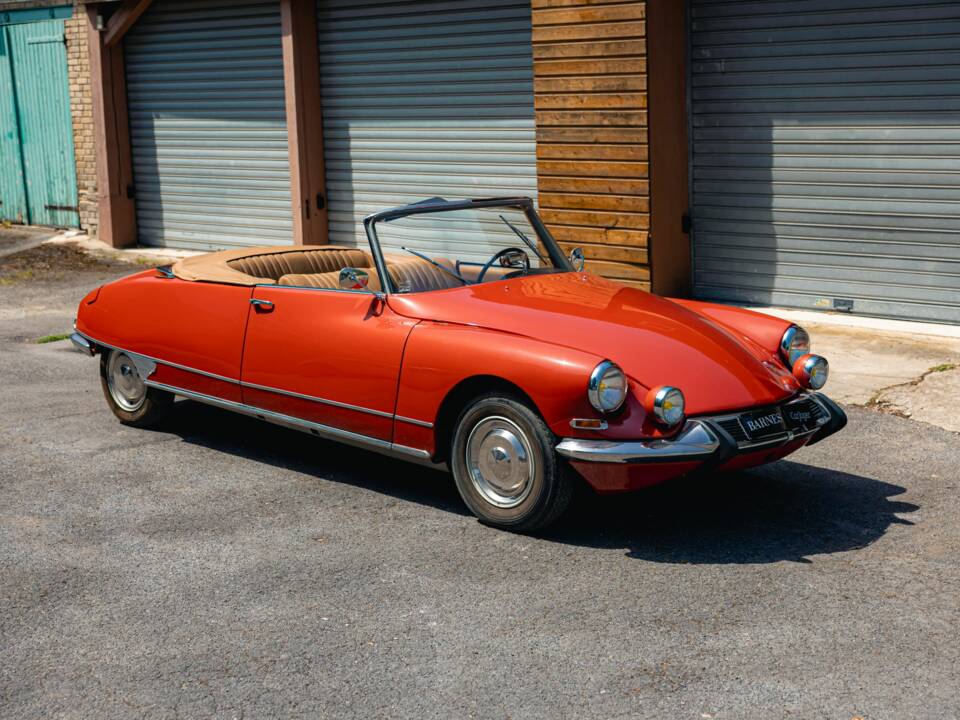 Image 1/56 of Citroën DS 21 Chapron (1967)