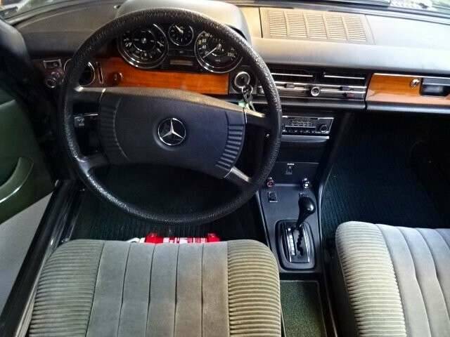 Bild 12/17 von Mercedes-Benz 250 C (2.8) (1974)