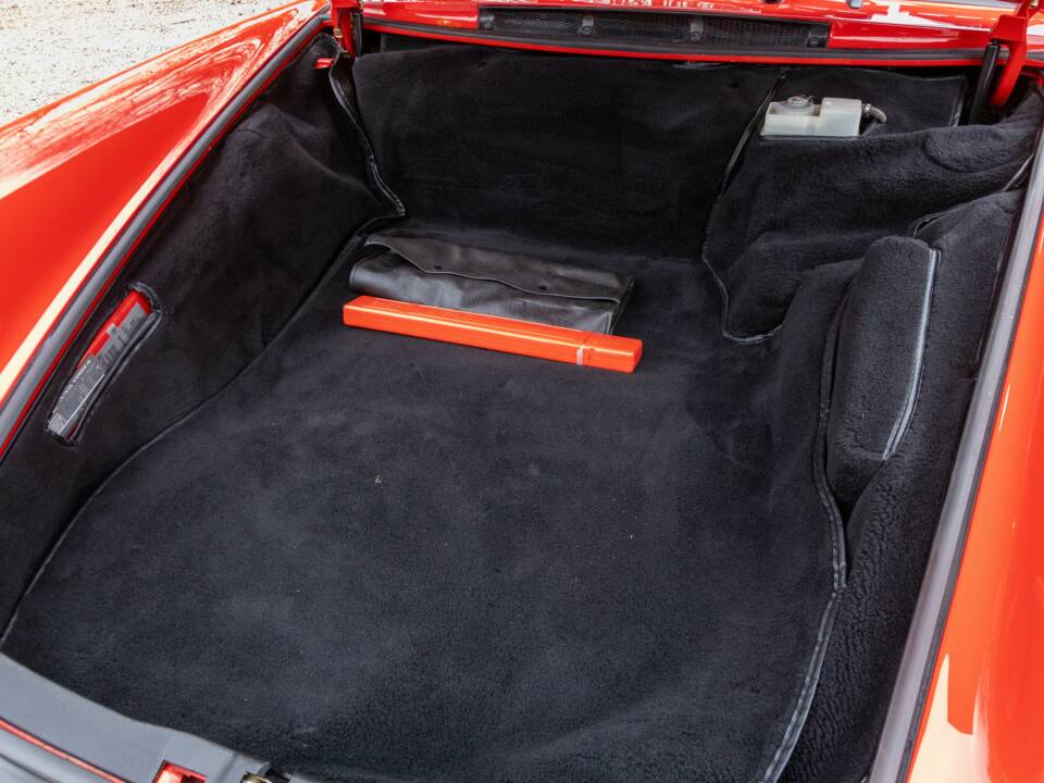 Bild 17/50 von Porsche 911 Carrera 3.2 (1988)