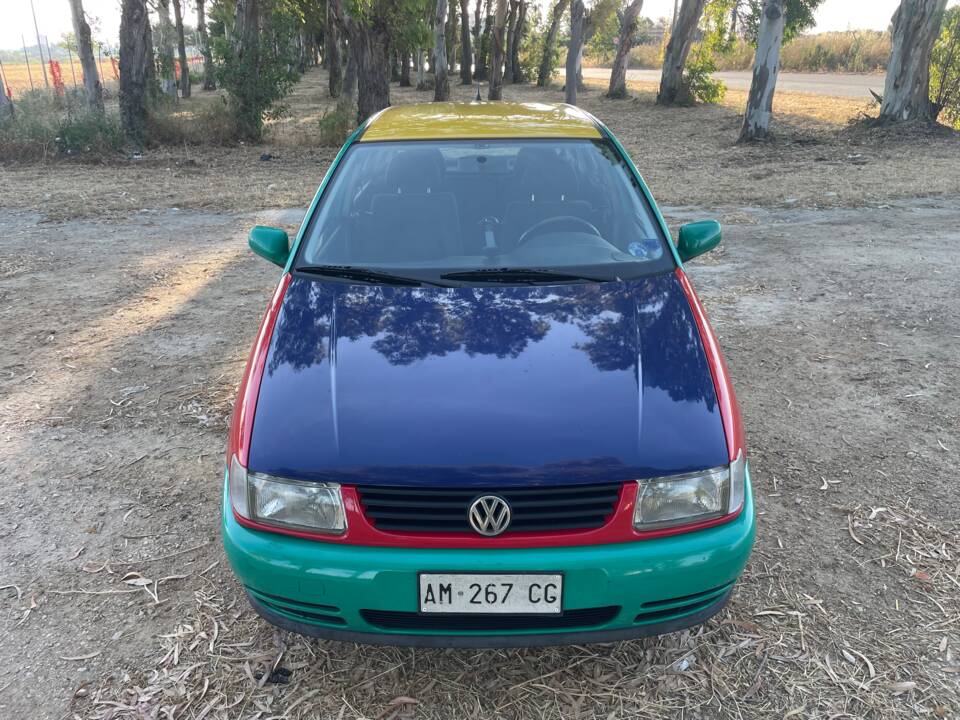 Afbeelding 17/39 van Volkswagen Polo III 1.6 Harlekin (1996)