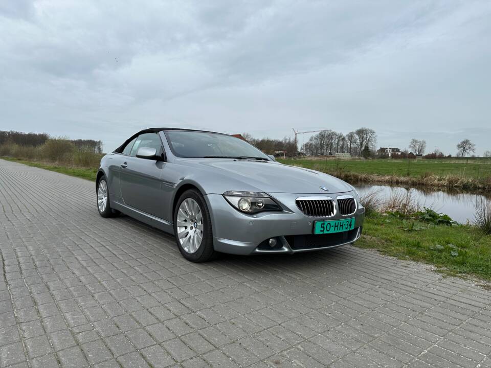 Image 48/59 de BMW 650i (2006)