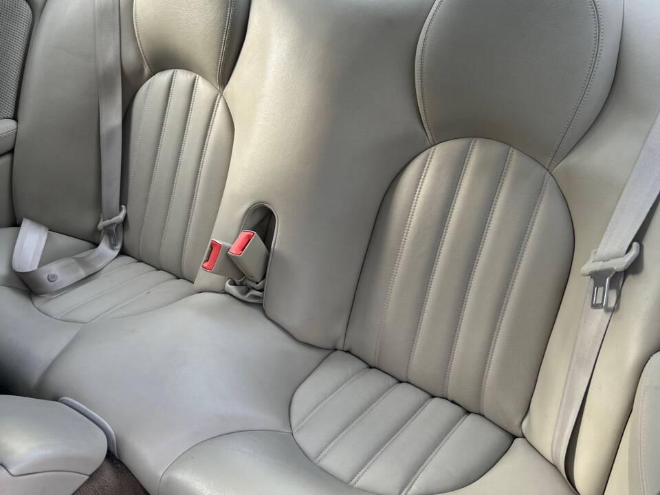 Image 10/18 of Jaguar XK8 4.0 (1998)