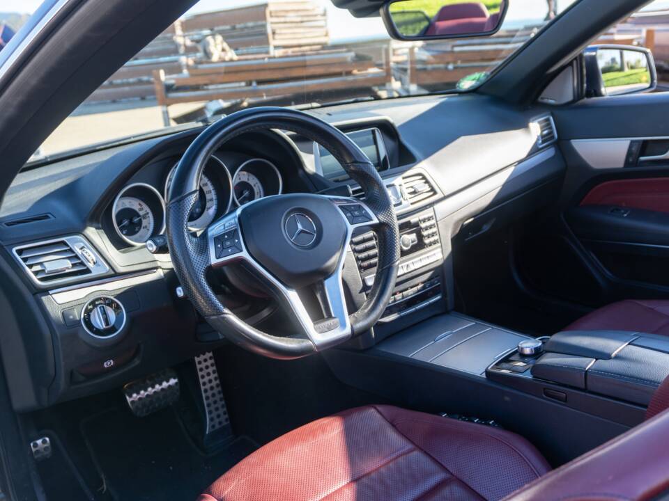 Bild 11/19 von Mercedes-Benz E 400 d 4MATIC (2014)