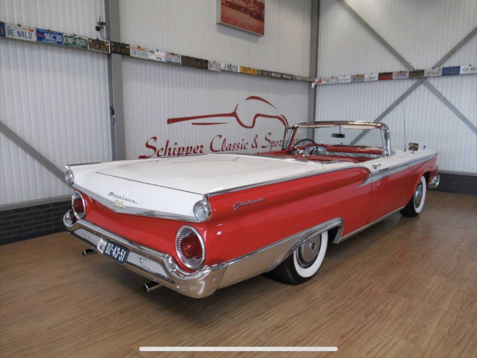 Image 27/31 of Ford Fairlane Skyliner (1959)