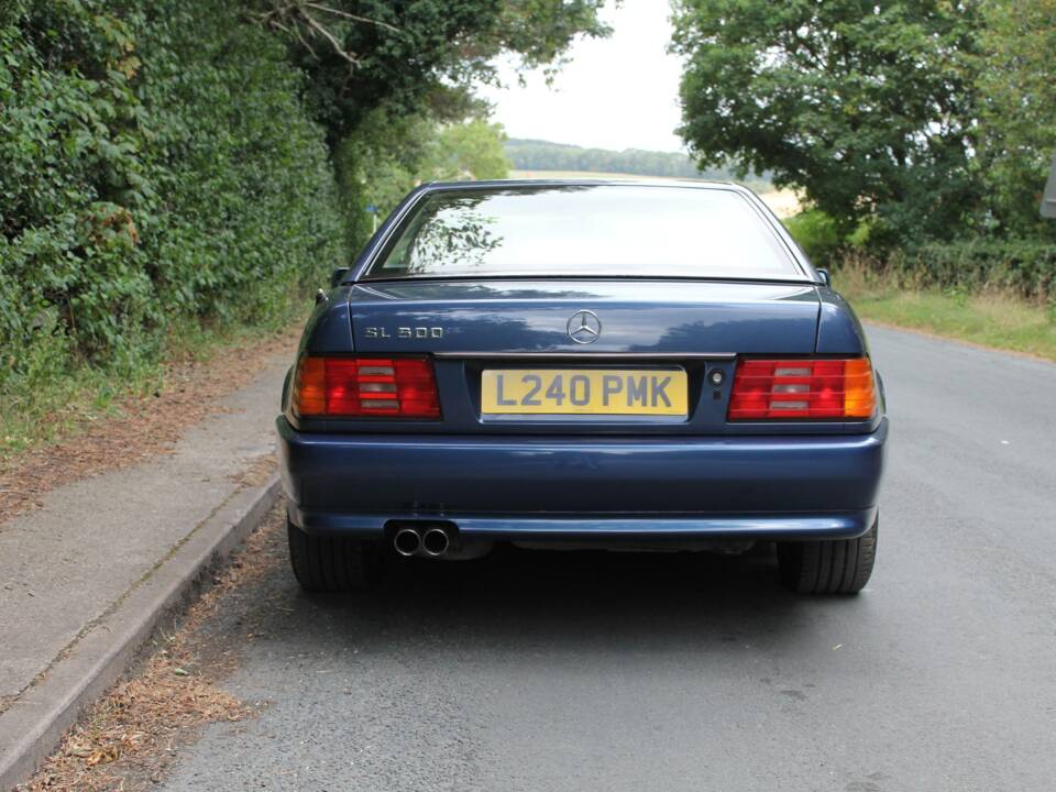 Image 5/15 of Mercedes-Benz 500 SL (1993)