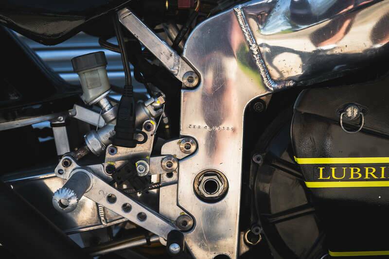 Bild 27/50 von Kawasaki ZX-R 750 (1989)