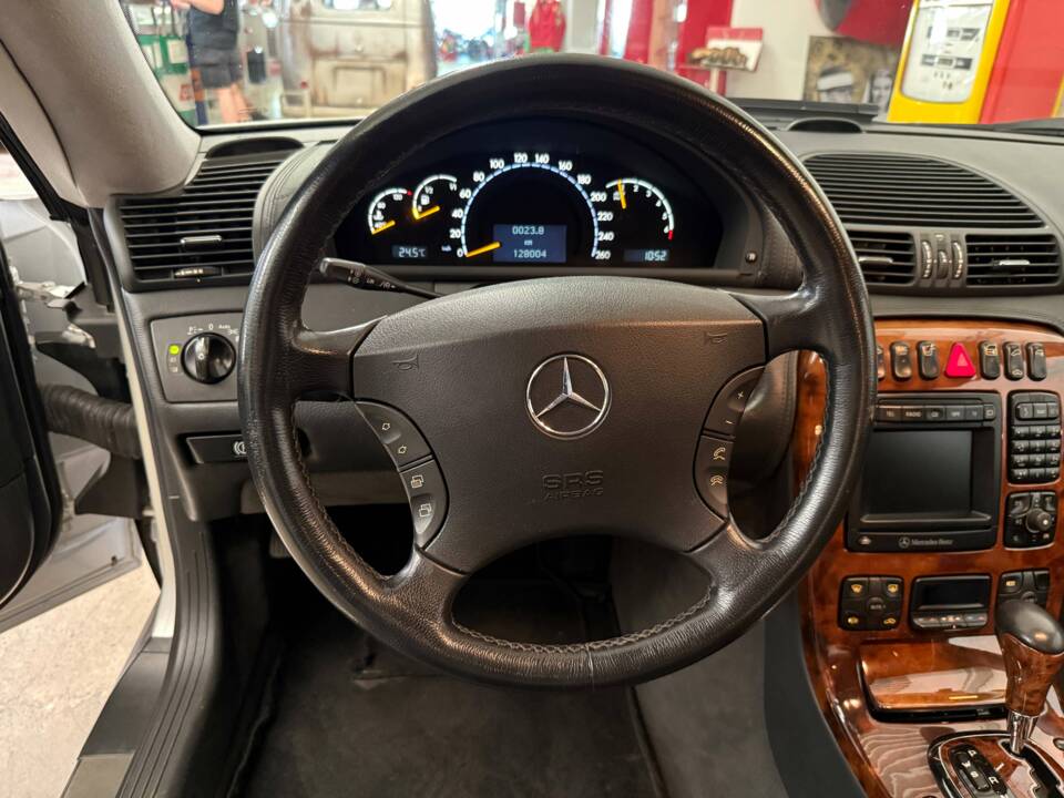Bild 8/20 von Mercedes-Benz CL 500 (2002)