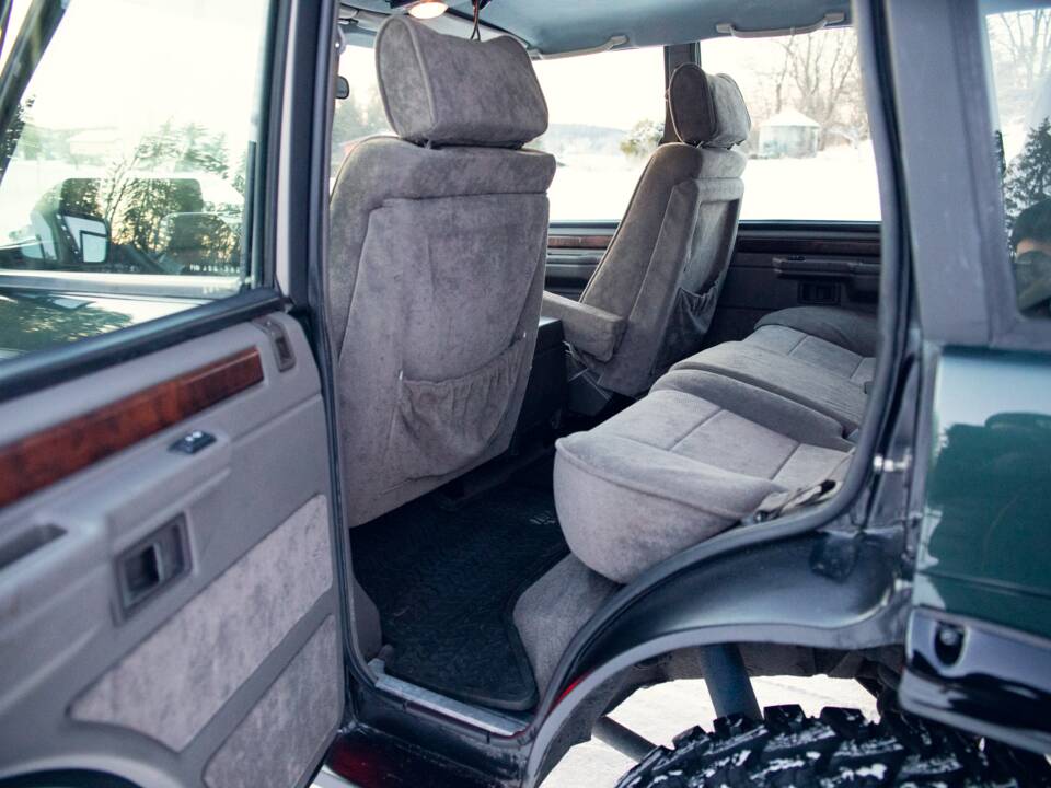 Obraz 37/39 pojazdu Land Rover Range Rover Classic Vogue SEi (1993)