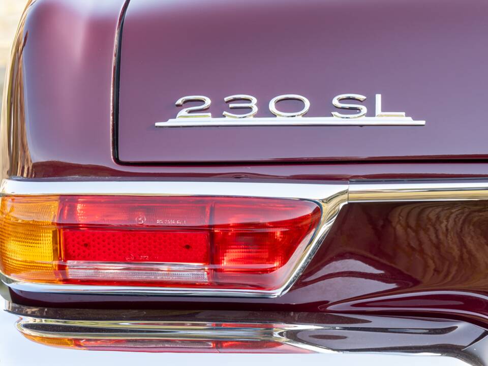 Image 8/35 de Mercedes-Benz 230 SL (1963)