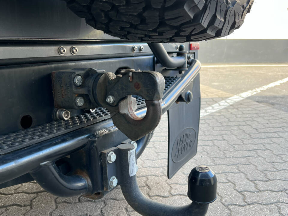 Immagine 20/28 di Land Rover Defender 90 (2015)