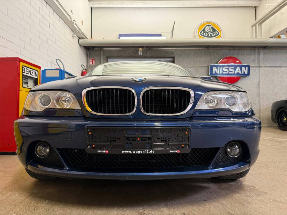 Image 3/22 of BMW 318Ci (2005)