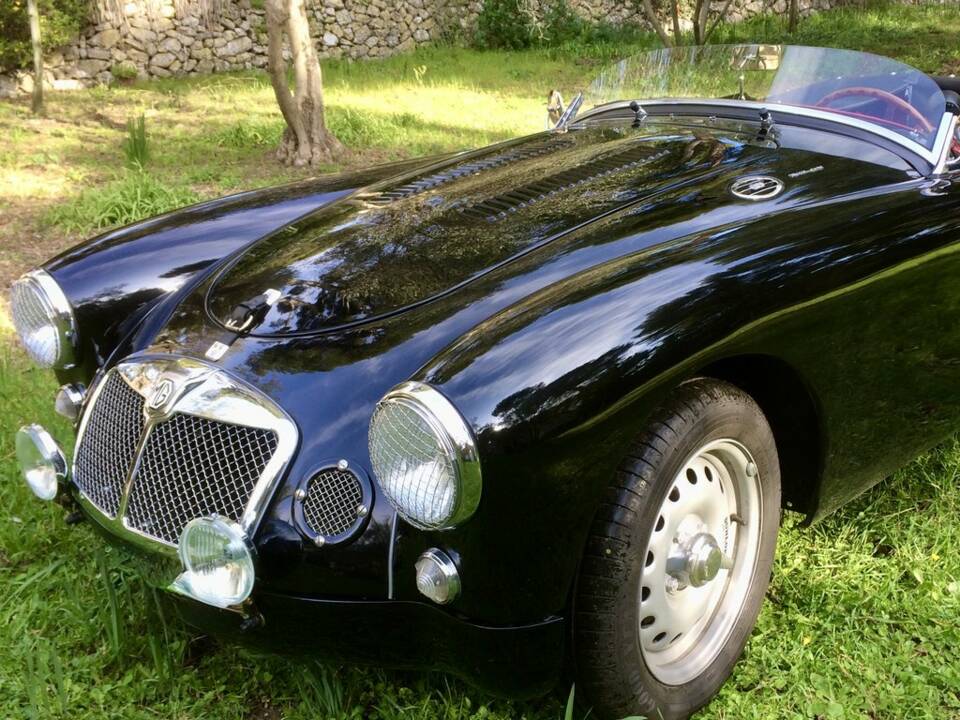 Image 4/8 of MG MGA Twin Cam (1959)