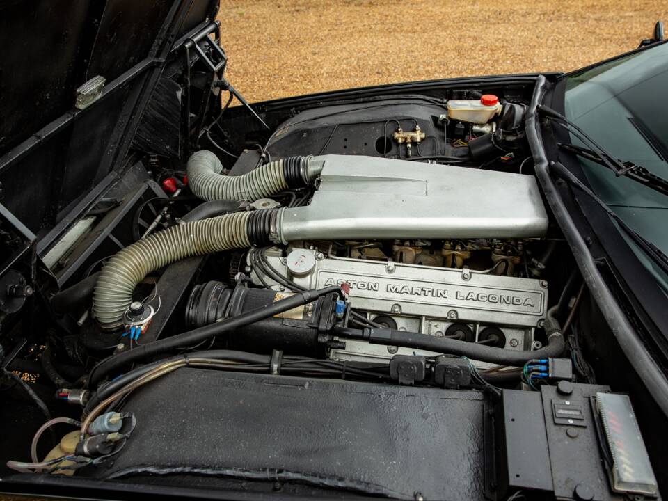 Image 9/43 of Aston Martin Lagonda (1979)