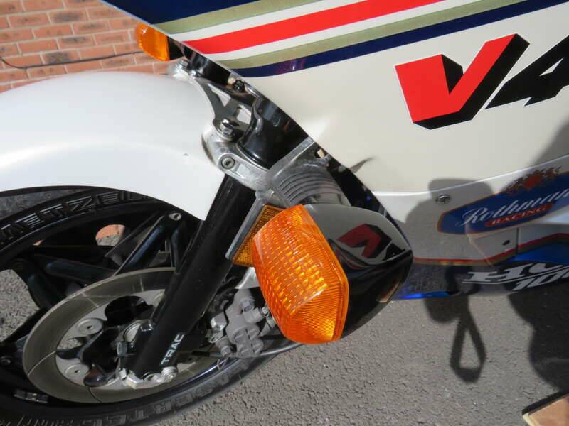 Bild 15/43 von Honda VF 1000RG (1988)