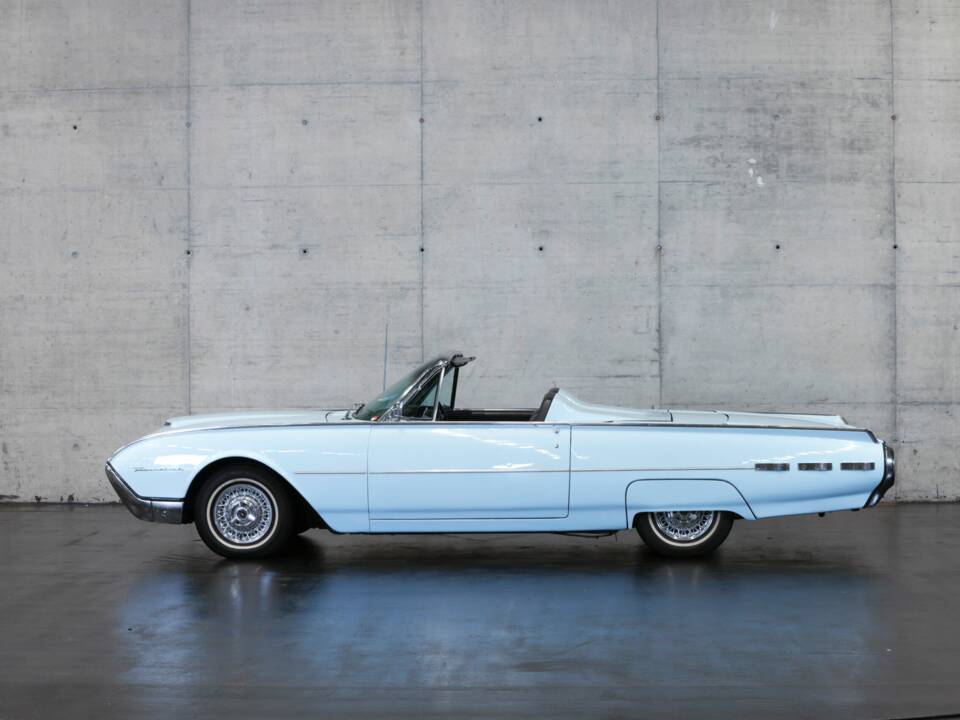 Immagine 14/50 di Ford Thunderbird (1962)