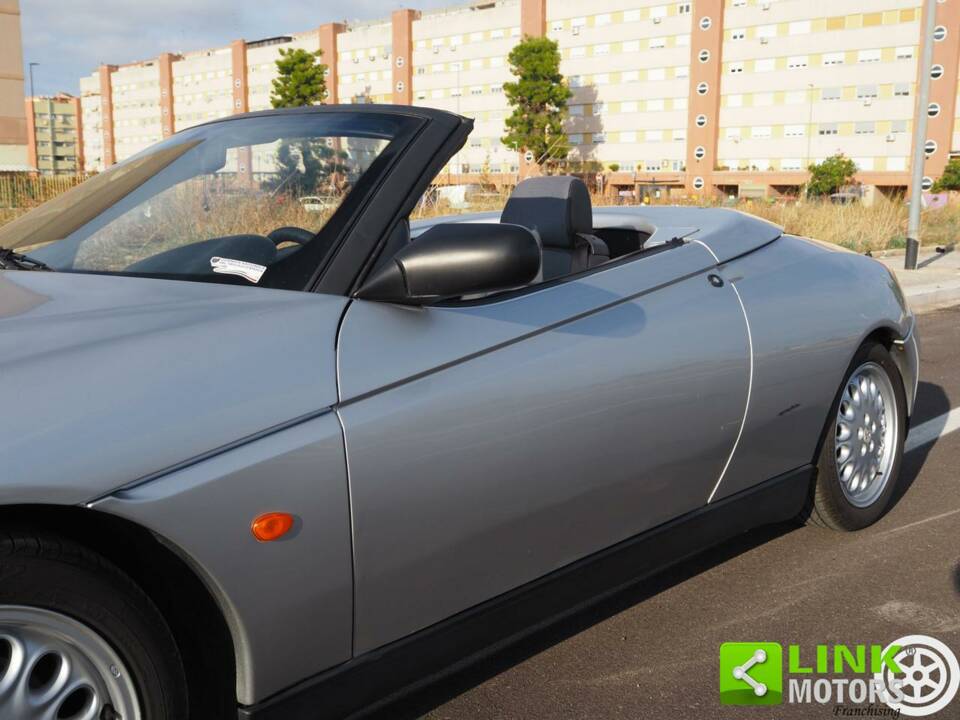 Afbeelding 30/40 van Alfa Romeo Spider 2.0 Twin Spark 16V (1996)