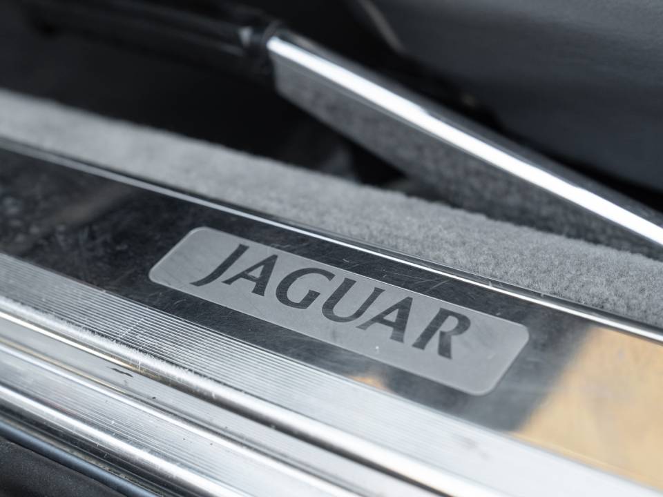 Immagine 42/50 di Jaguar XJS 6.0 V12 (1991)