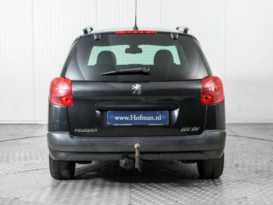 Bild 13/23 von Peugeot 207 1.6 VTi SW (2010)