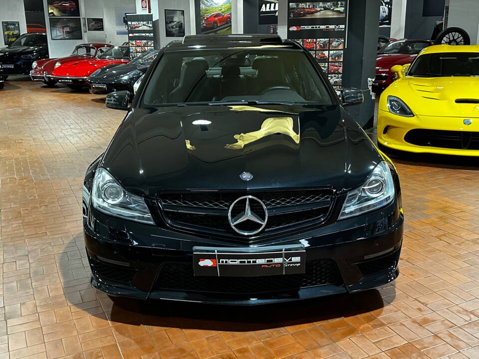 Immagine 2/38 di Mercedes-Benz C 63 AMG (2013)