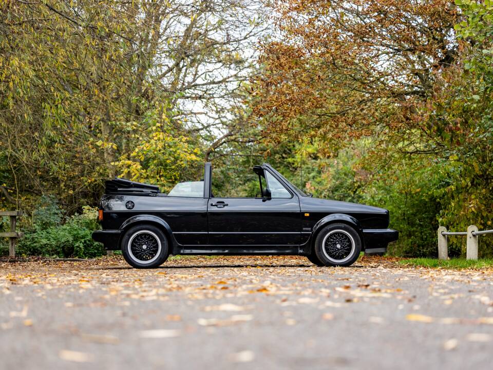 Afbeelding 21/46 van Volkswagen Golf I GTI 1.6 (1993)